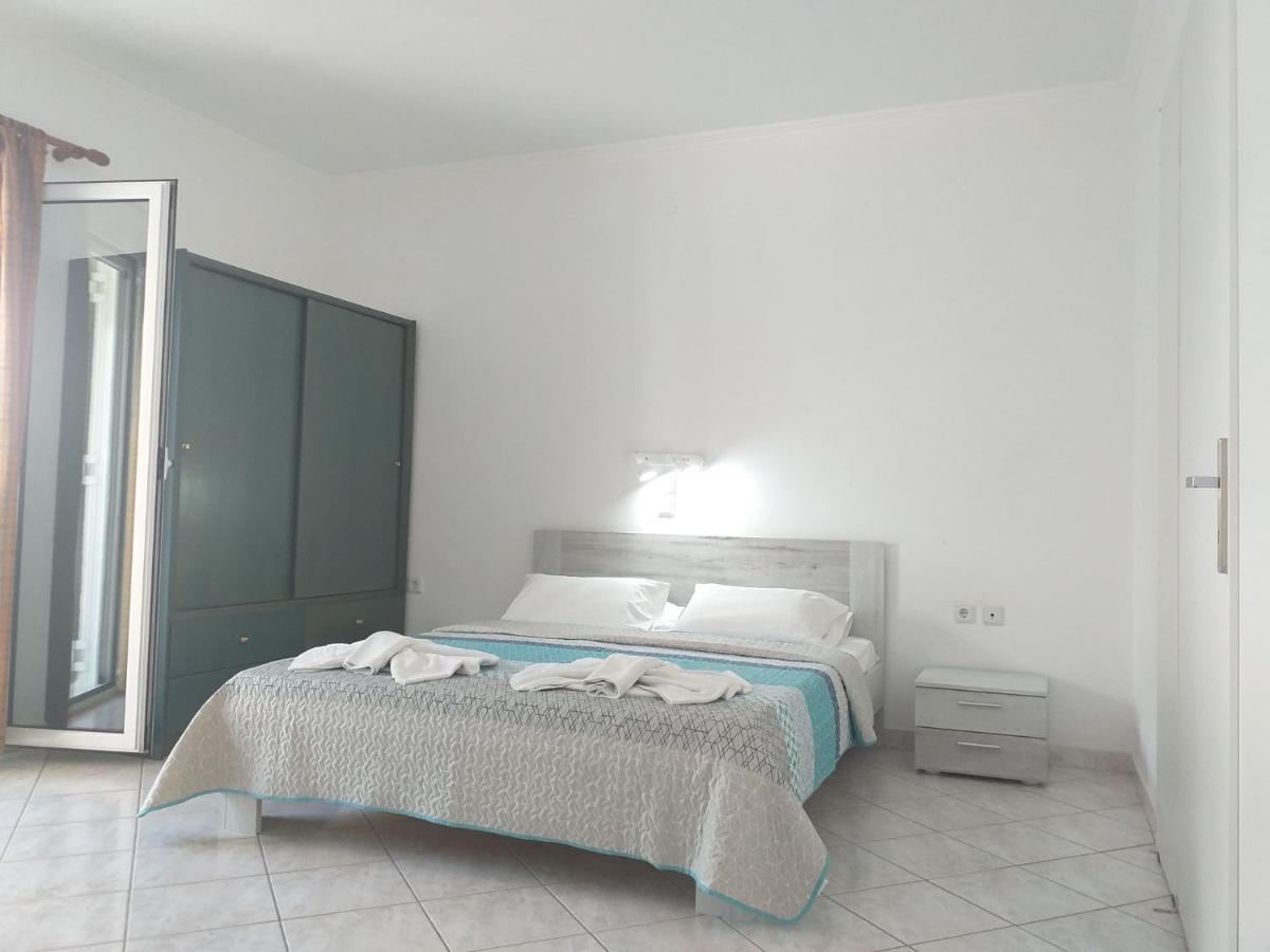 Sigma Hotel Paralia Vrachou Luaran gambar