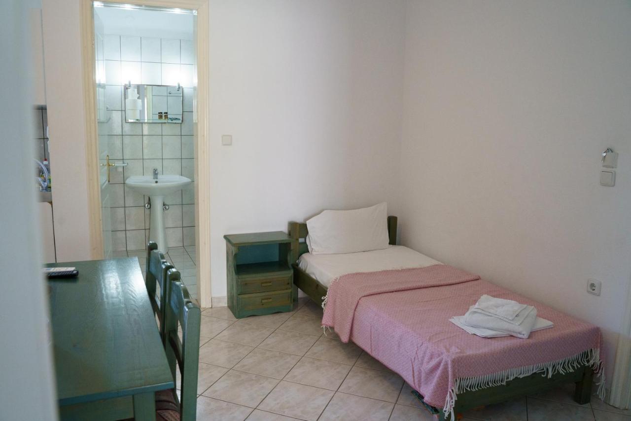 Sigma Hotel Paralia Vrachou Luaran gambar