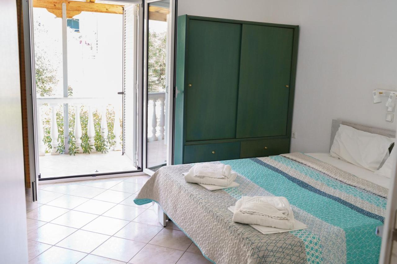 Sigma Hotel Paralia Vrachou Luaran gambar