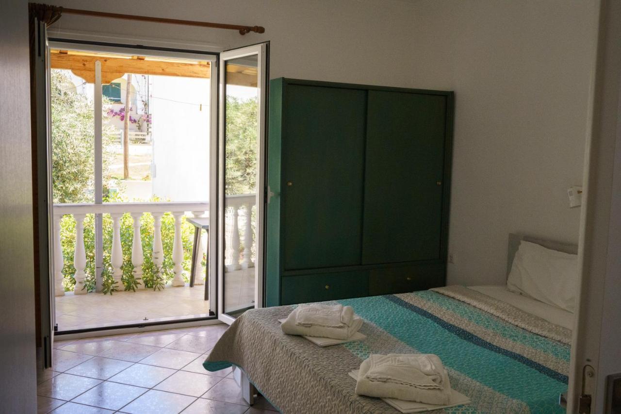 Sigma Hotel Paralia Vrachou Luaran gambar