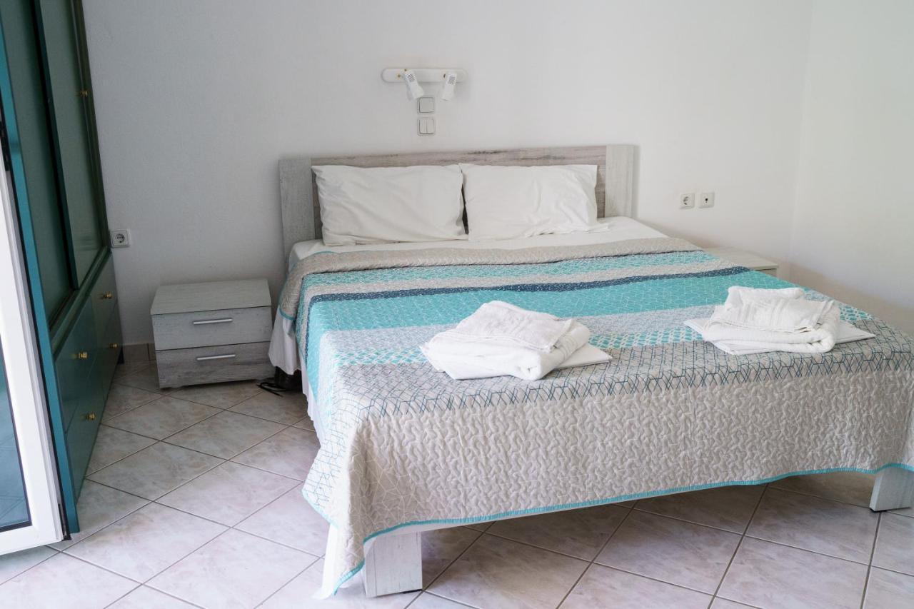 Sigma Hotel Paralia Vrachou Luaran gambar