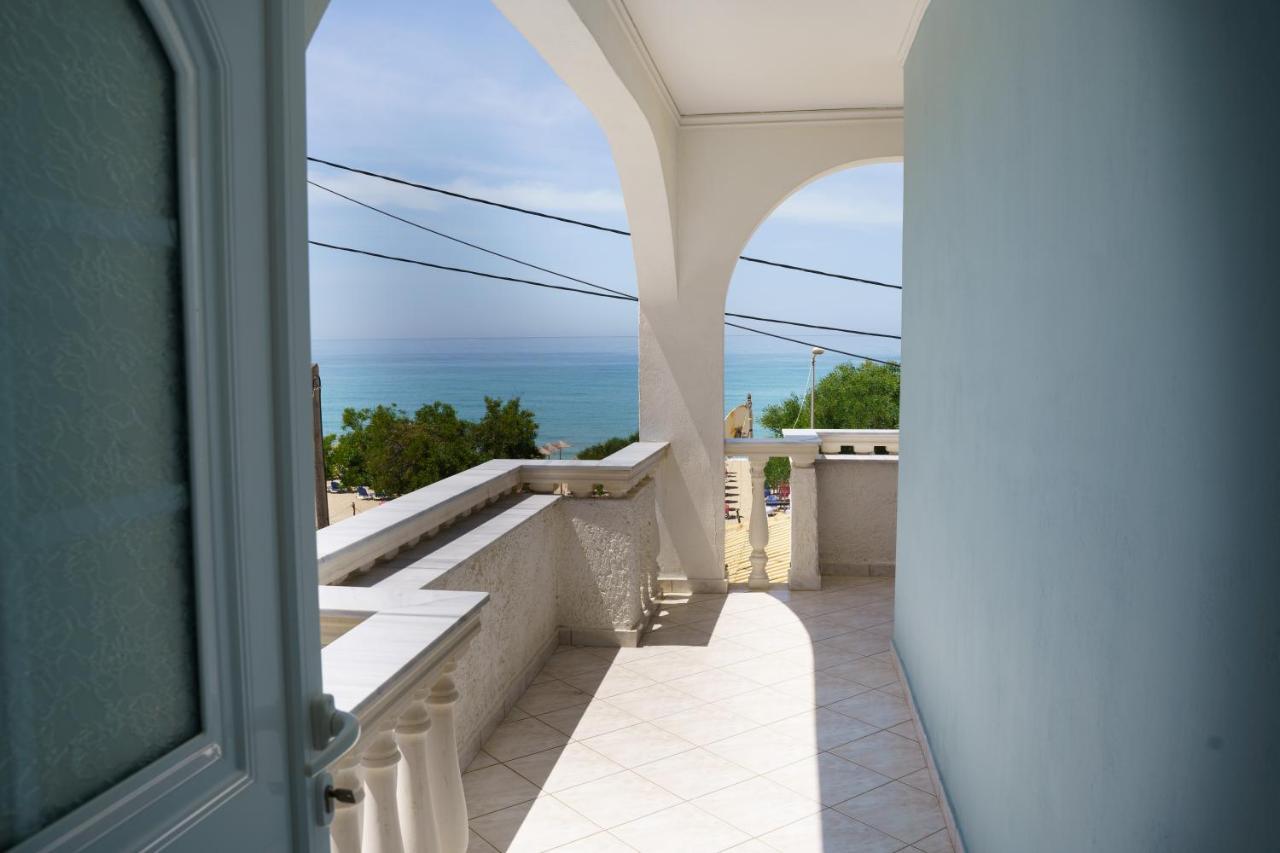 Sigma Hotel Paralia Vrachou Luaran gambar