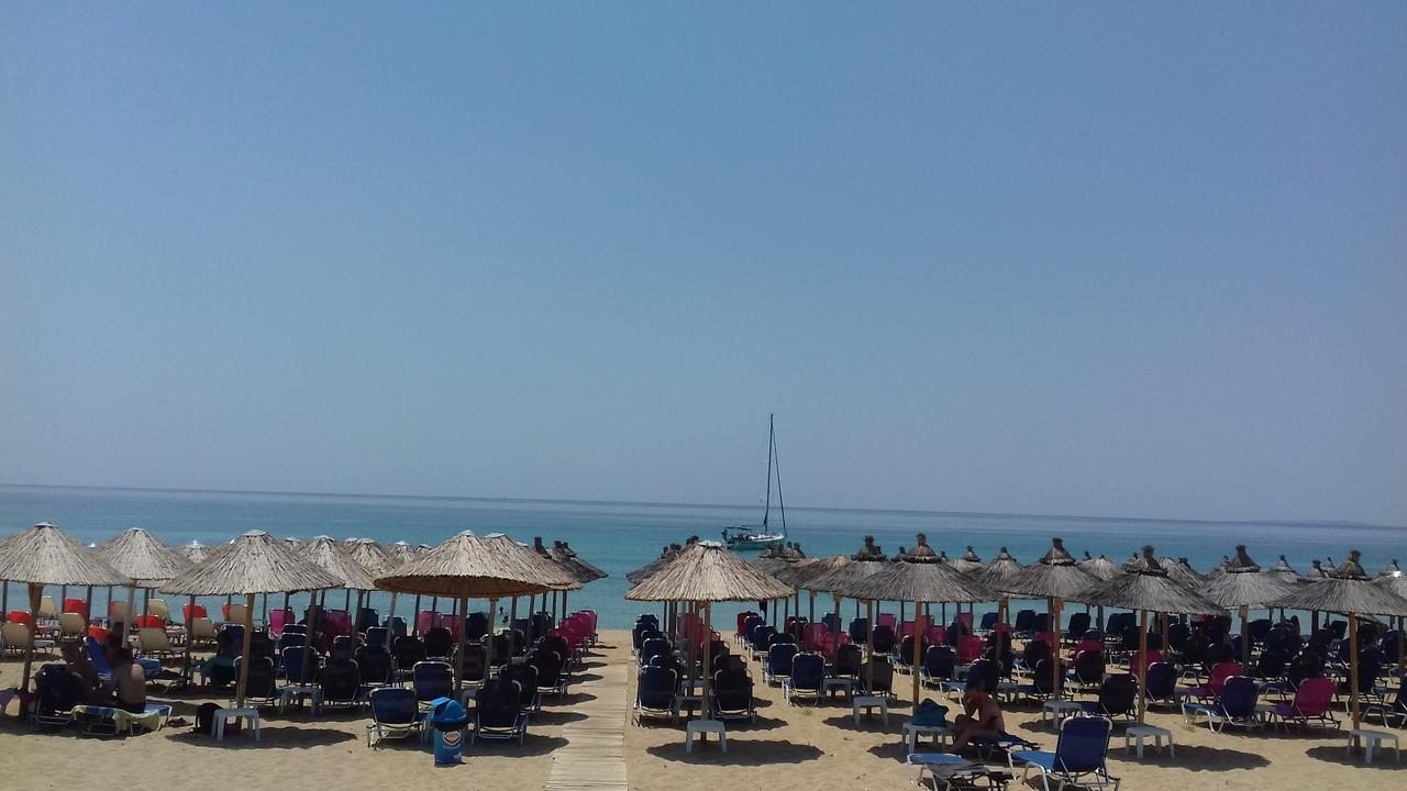 Sigma Hotel Paralia Vrachou Luaran gambar