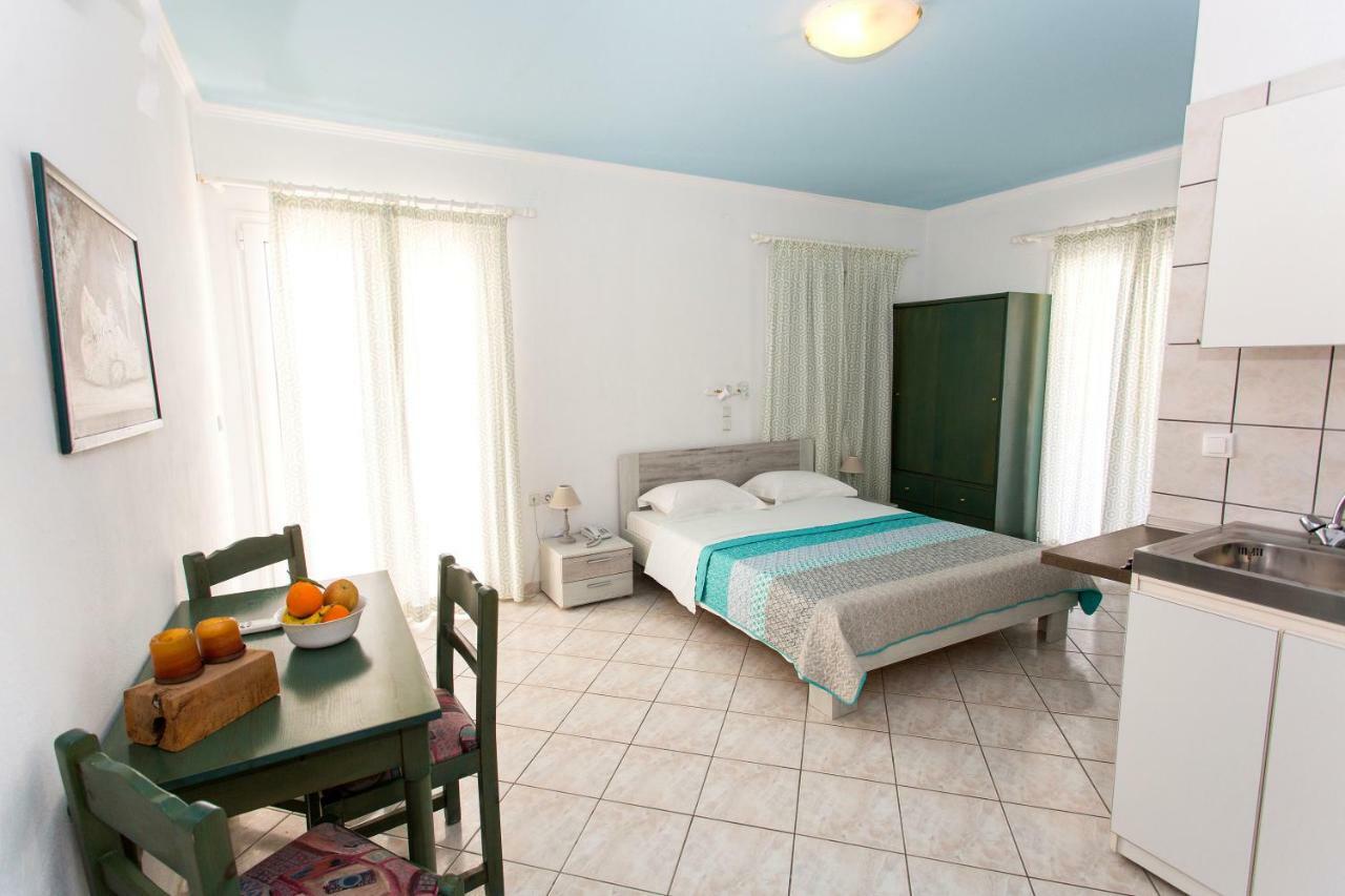 Sigma Hotel Paralia Vrachou Luaran gambar